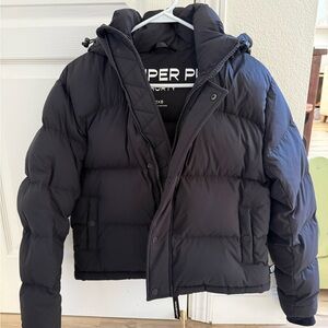 Aritzia The Super Puff Jacket